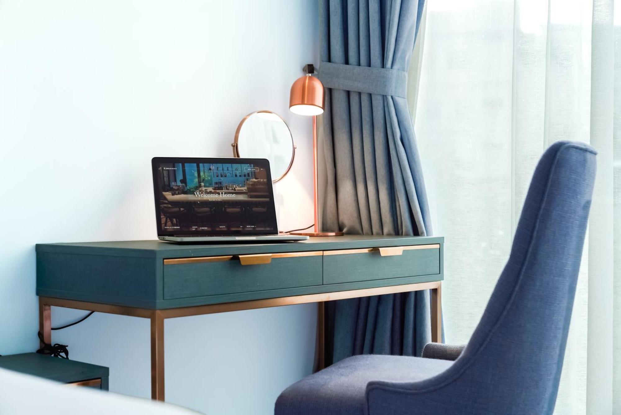 Home Hotel Хошимин Екстериор снимка