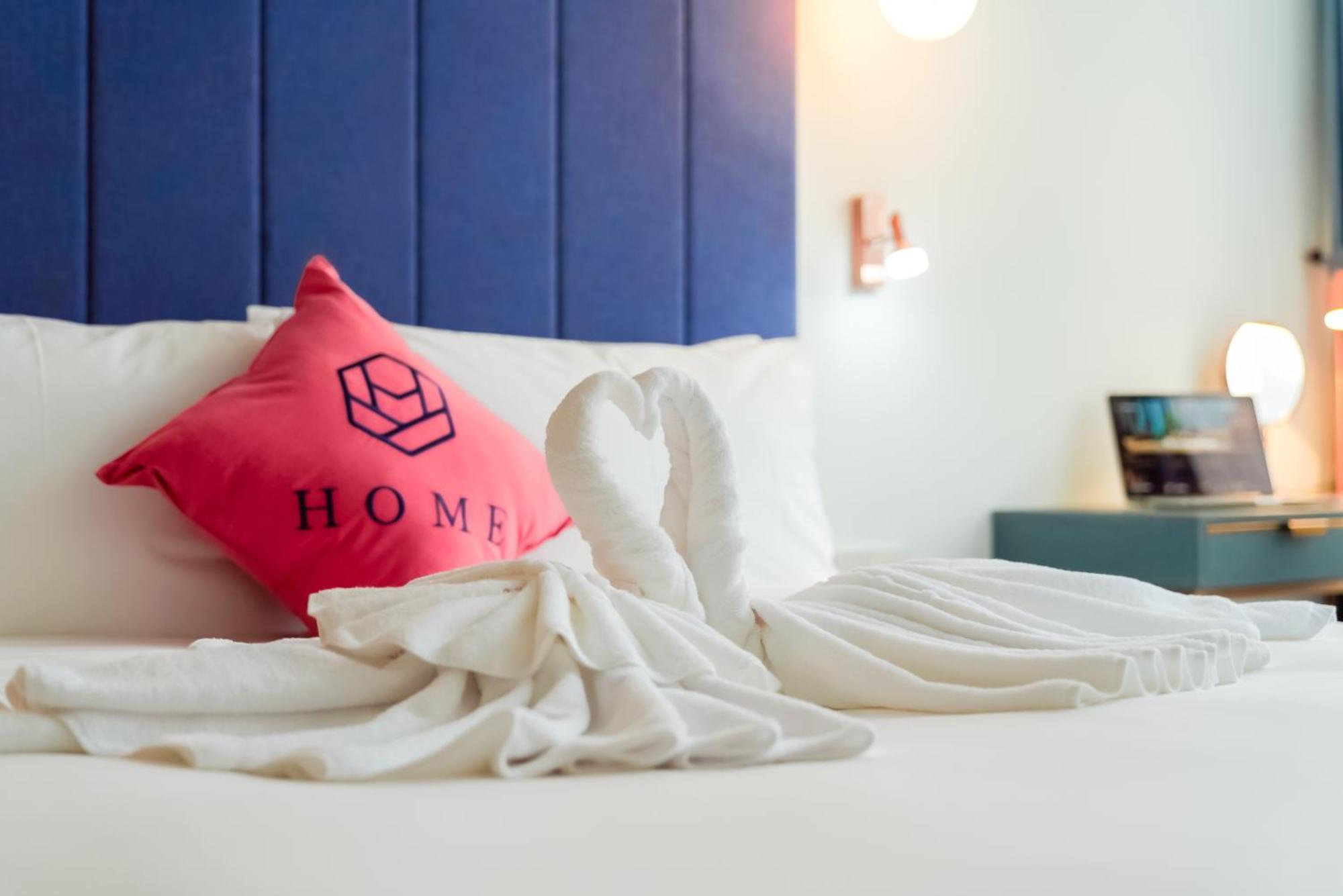 Home Hotel Хошимин Екстериор снимка