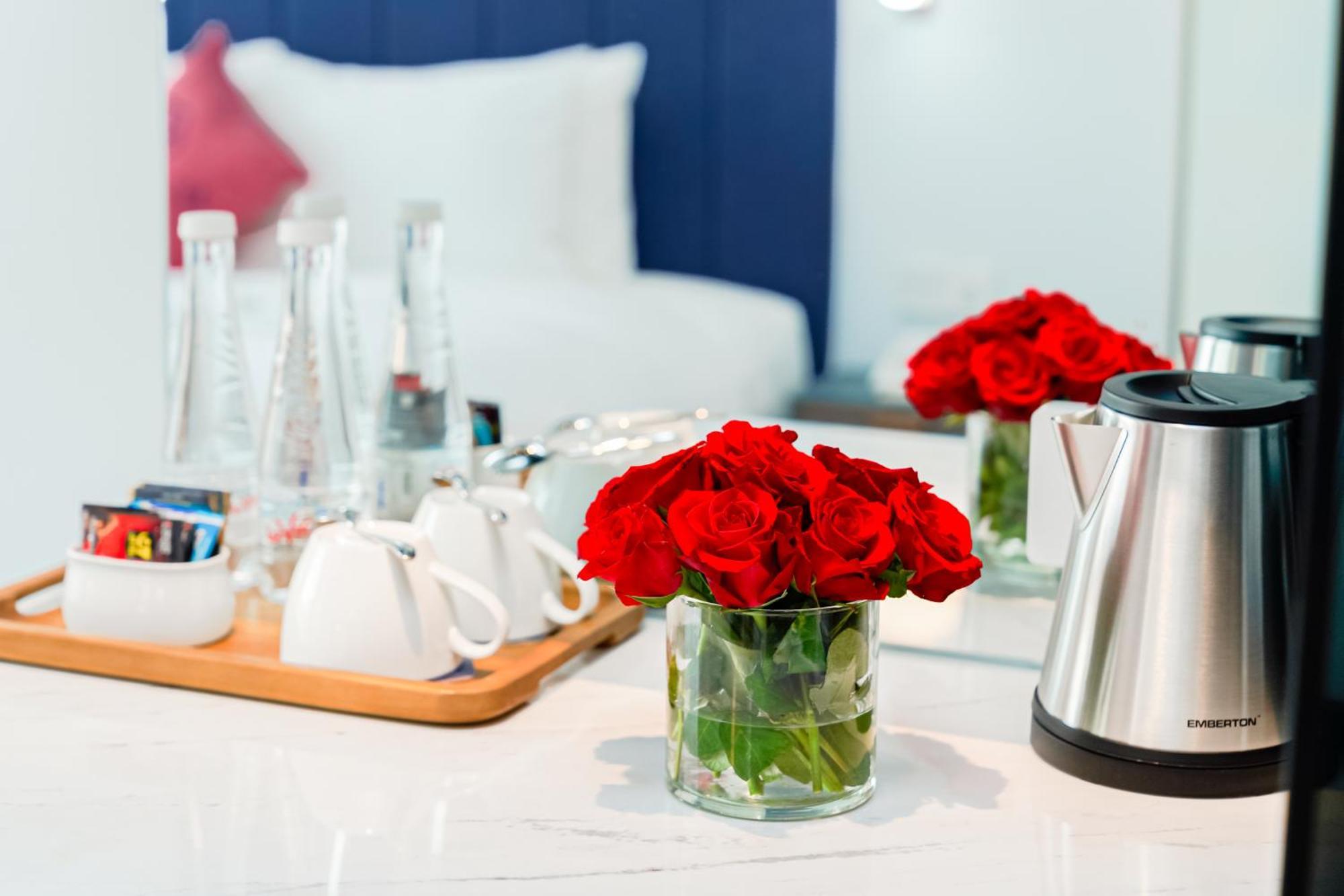 Home Hotel Хошимин Екстериор снимка